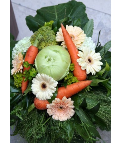 Graduation bouquet with vegetables