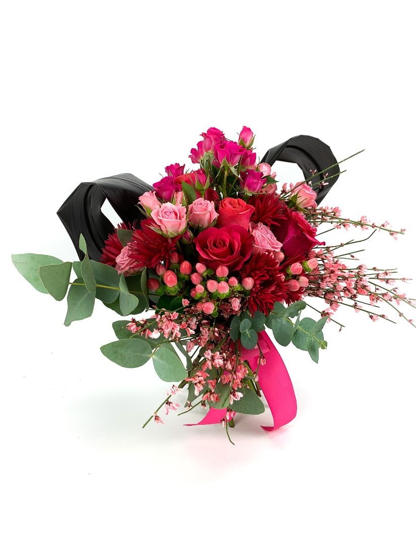 pink and red vibrant posy