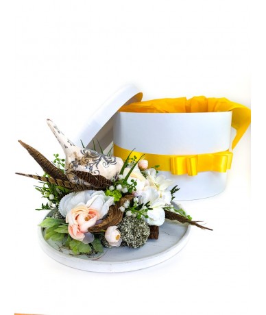 exclusive gift box with flower wreath and bird