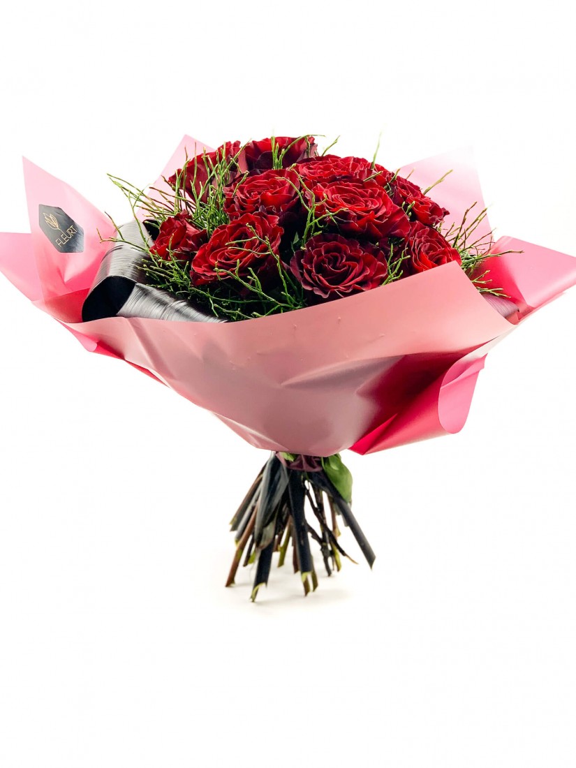 Burning red fire rose bouquet