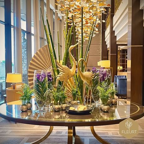 elegans_virag_vanda_orchidea_uvegvazaban_hotel_dekoracio